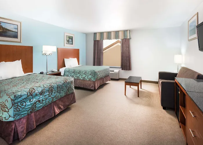 Evans Mills Hotels