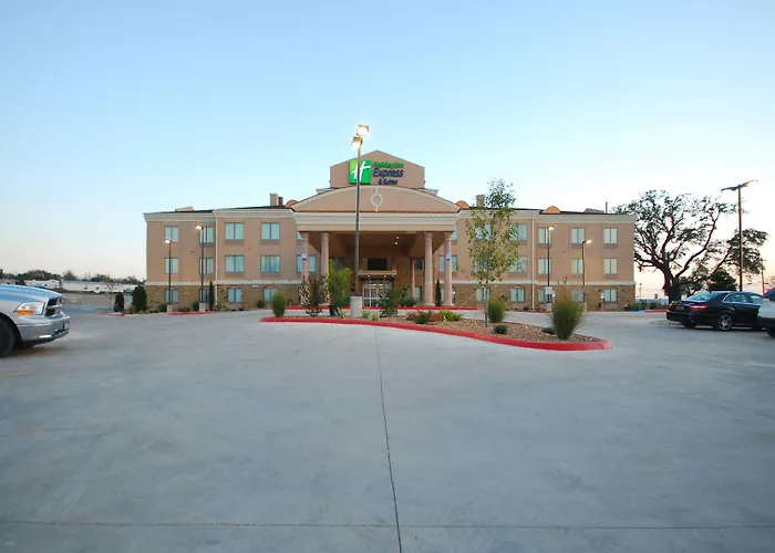 Holiday Inn Express & Suites Gonzales By Ihg