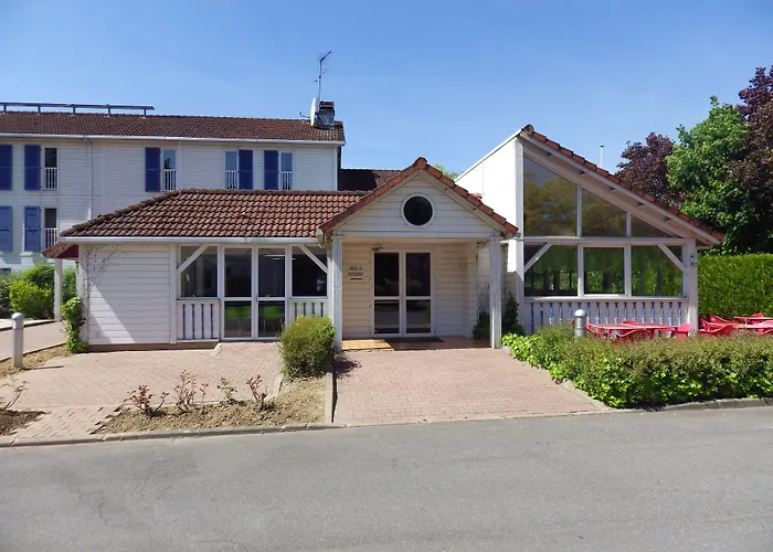 Kyriad Direct Trappes