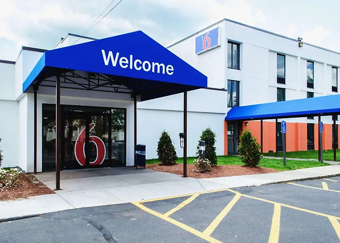 Motel 6-Brockton, Ma