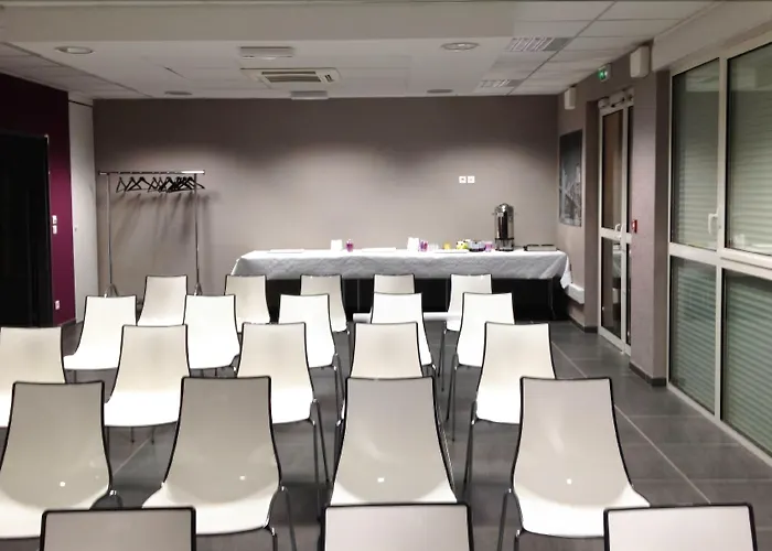 The Originals City, Hôtel des Lys, Dreux (Inter-Hotel)