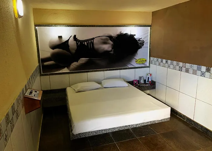 Motel Emocoes (Adults Only)