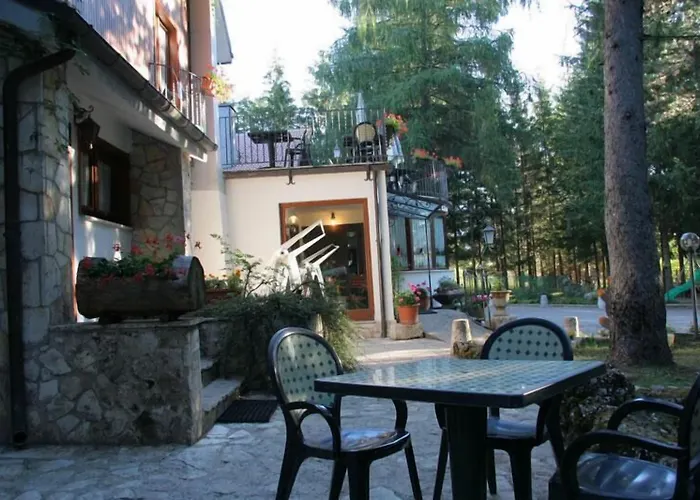 LH Albergo Il Paradiso Pescasseroli