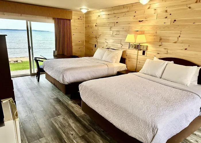 Bridgeview Motel Mackinaw City