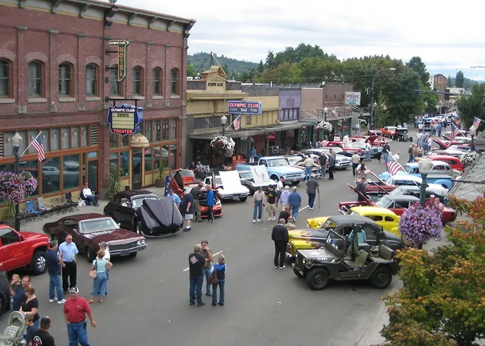 Centralia Hotels