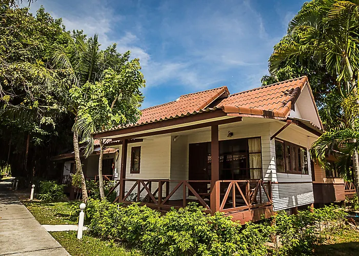 Coco Palm Beach Resort - Sha Extra Plus Mae Nam