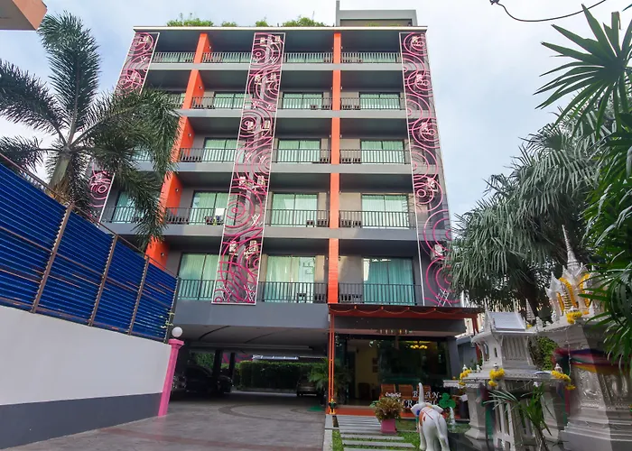 Baan Nilrath Hotel - SHA Extra Plus