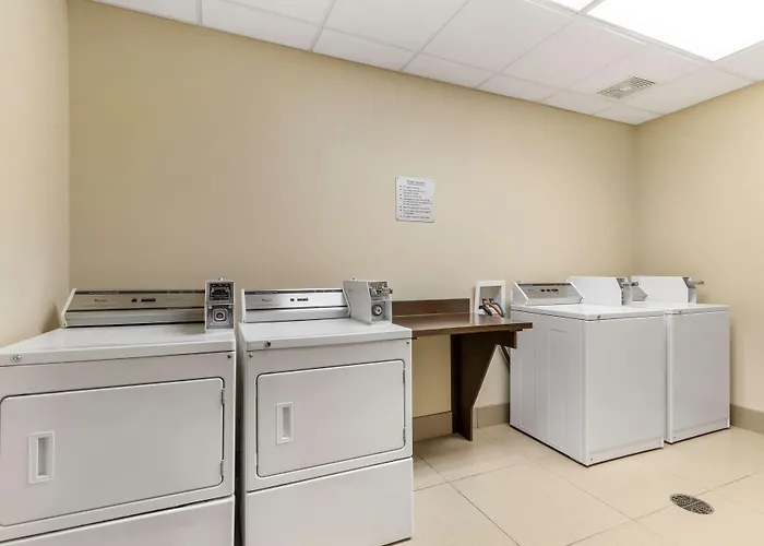 Luling Hotels