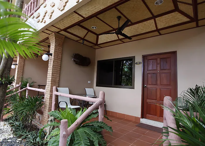 Friendship Beach Resort&Atmanjai Wellness Centre Rawai