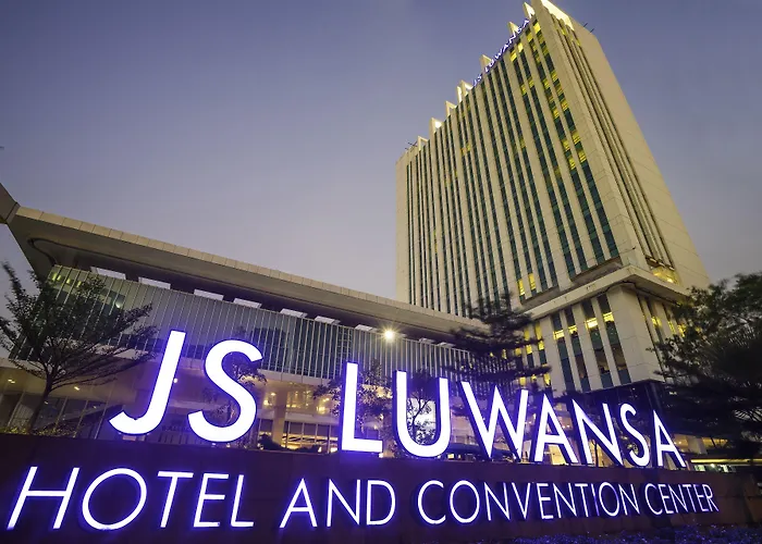 Js Luwansa Hotel & Convention Center