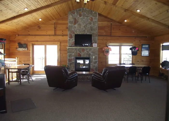 McHenry Hotels