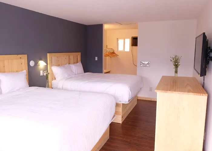 Golden Village Lodge
