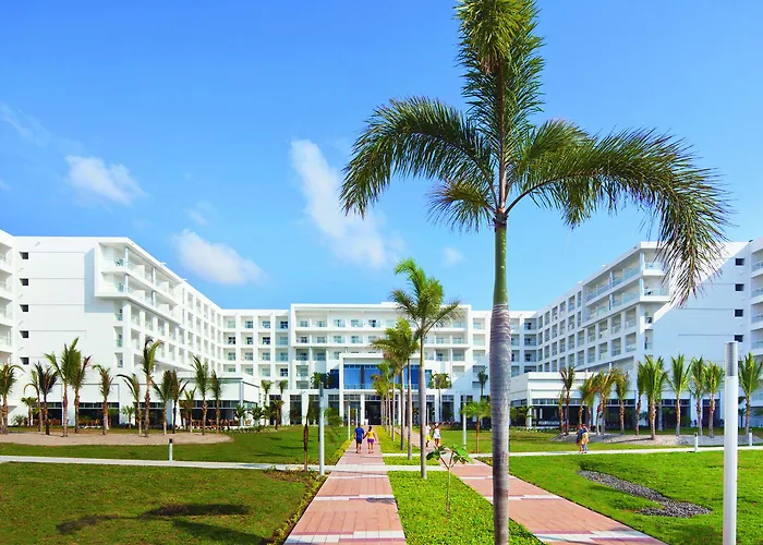 Hotel Riu Playa Blanca