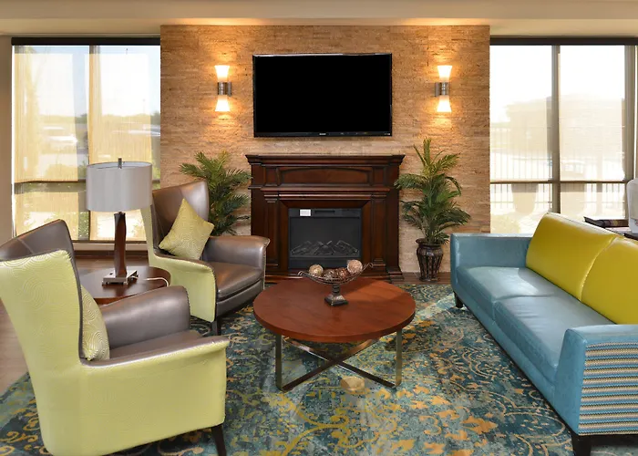 Comfort Inn & Suites Victoria North