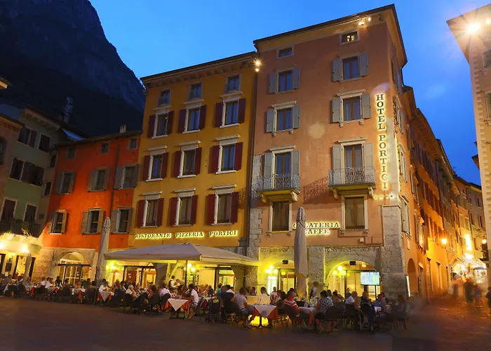 Hotel Portici - Romantik&Wellness Riva del Garda