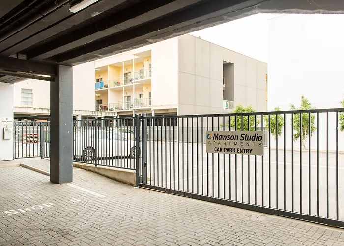 Mawson Lakes Hotels