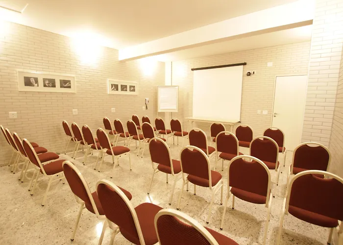Hotel Confiance Batel Curitiba