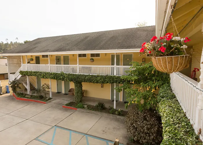 Creekside Inn Downtown Cambria