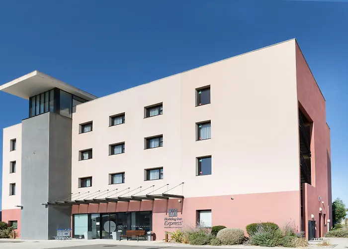 Holiday Inn Express - Marseille Airport By Ihg Vitrolles 
