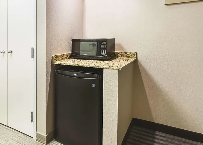 Glendive Hotels
