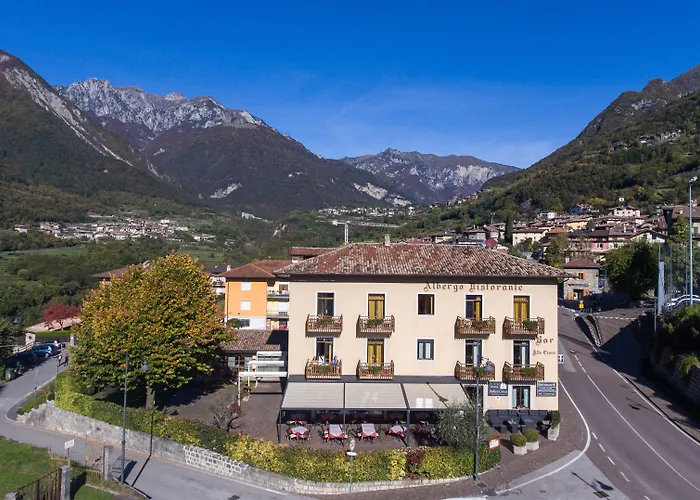 Hotels in Tenno