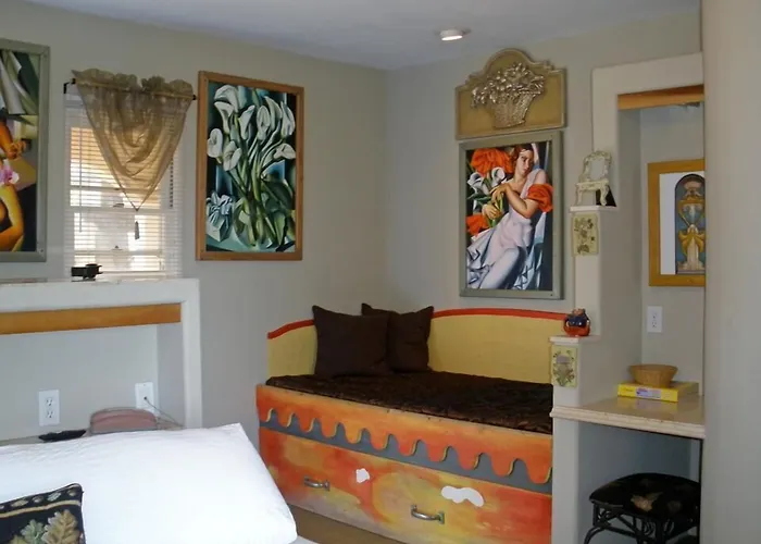 Del Mar Hotels