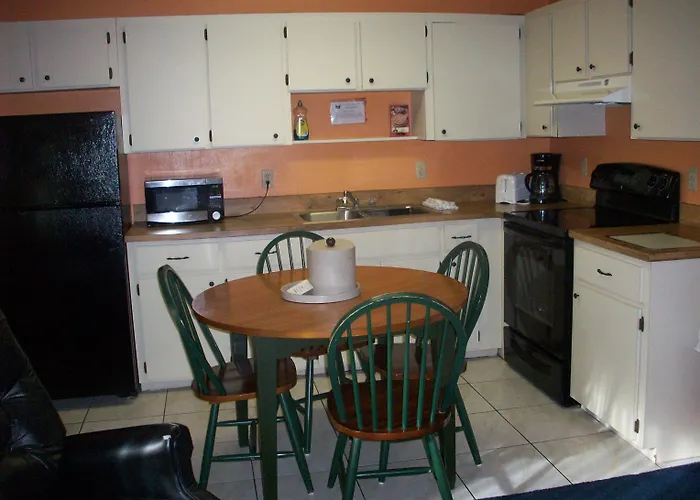 All-Suite Motel Edgewater 