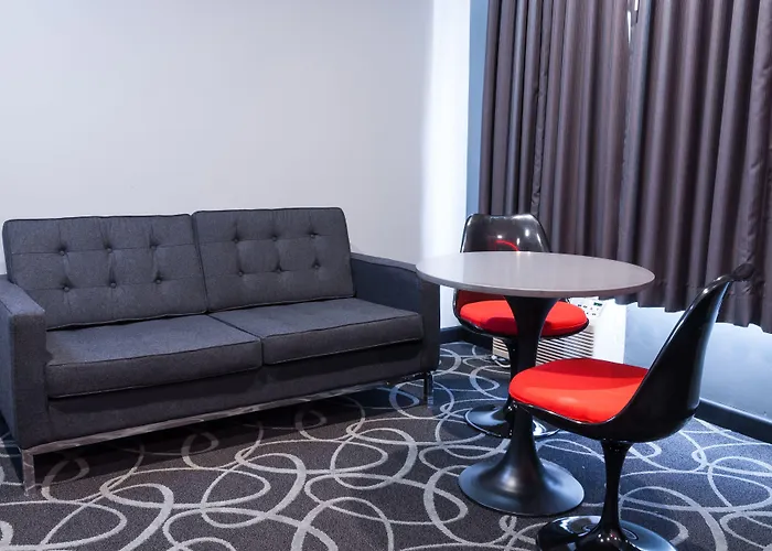 Astro Pasadena Hotel