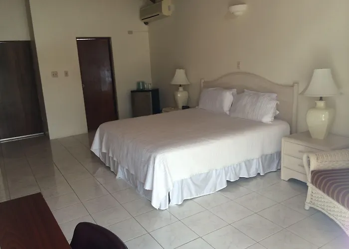 Road Town (Tortola) Hotels