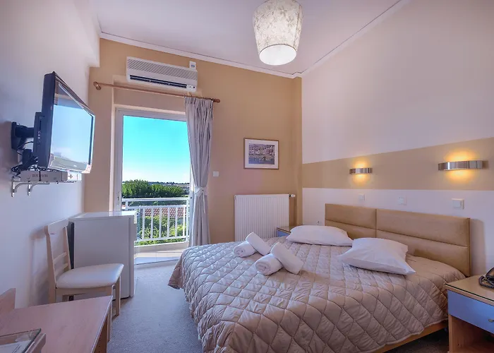 Hotels in Loutra Killinis