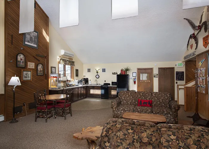 Lake Forest Resort Eagle River
