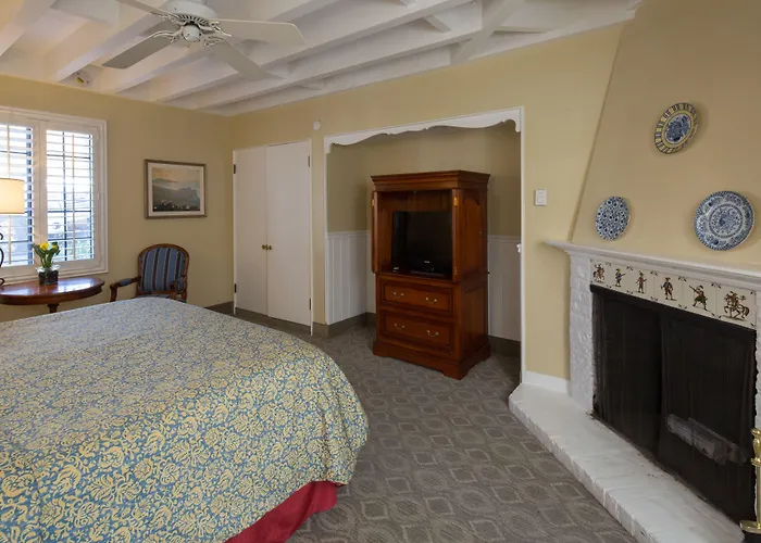 Normandy Inn Carmel-by-the-Sea