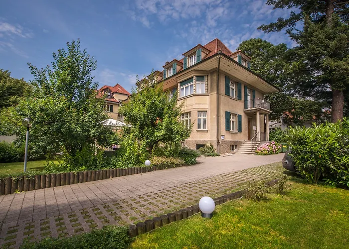 Max Aviation Villa&Apartments