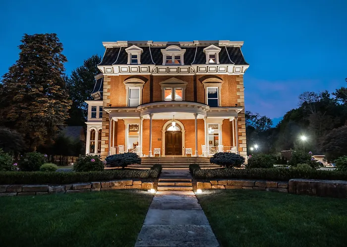 Steele Mansion Inn & Gathering Hub Painesville
