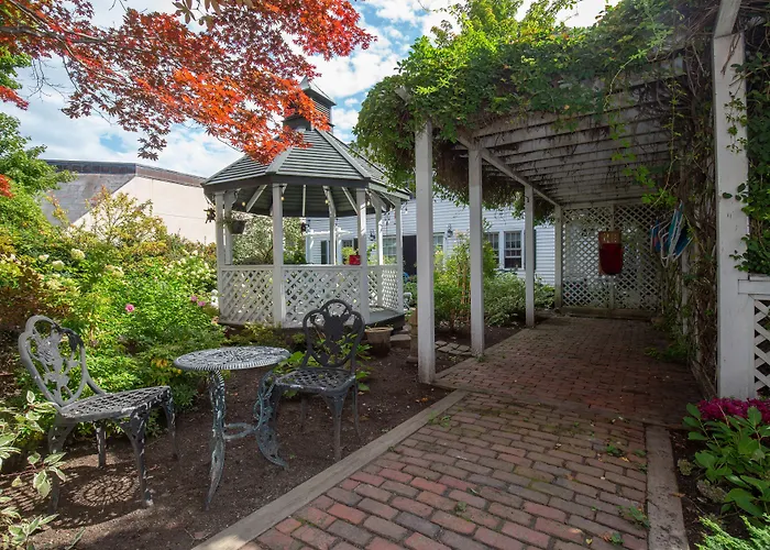 Clark Currier Inn Newburyport