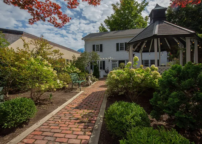 Clark Currier Inn Newburyport