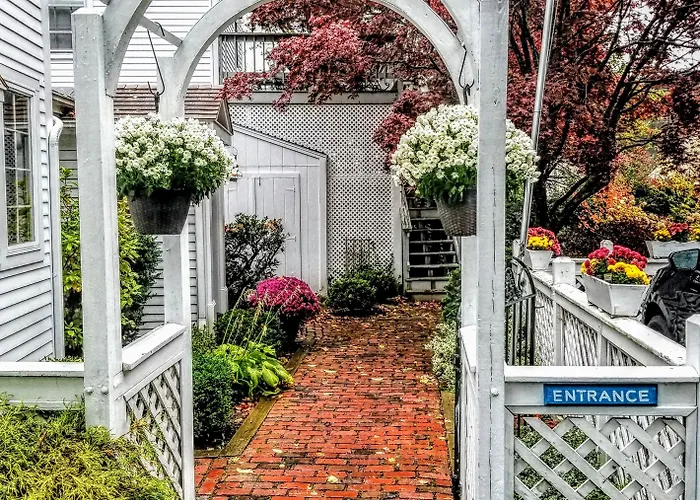 Clark Currier Inn Newburyport