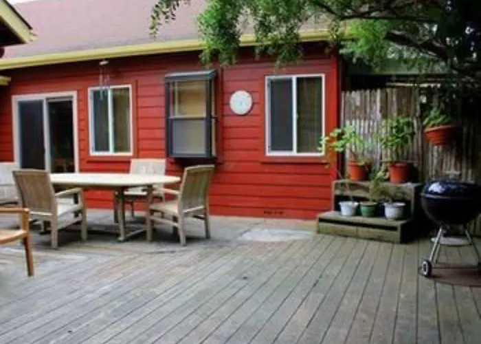 Pacific Grove Hotels