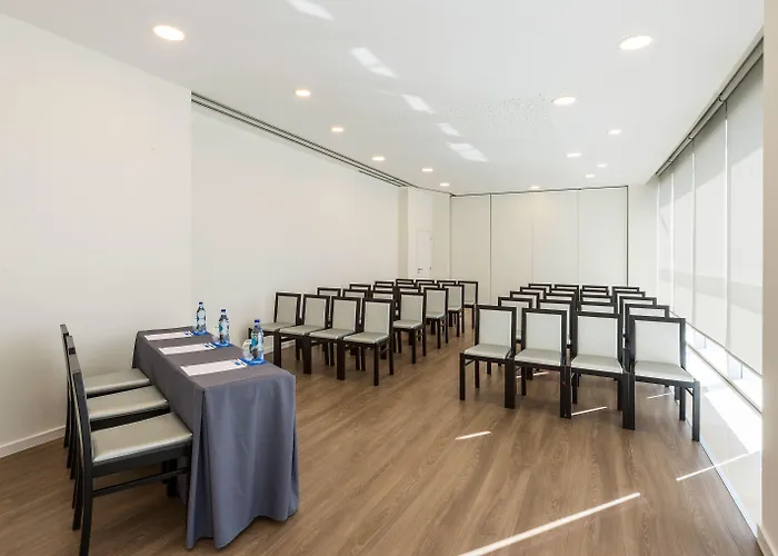 Tryp By Wyndham Leiria Hotel