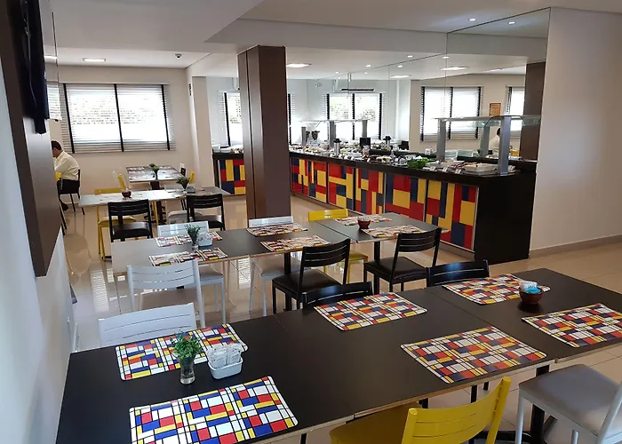 Hotéis de Borborema (Sao Paulo)