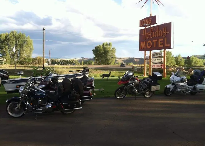 Long Holiday Motel