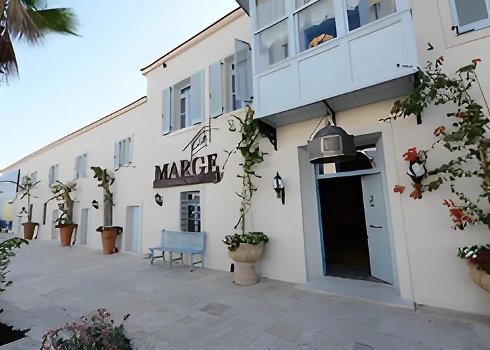 Marge Hotel