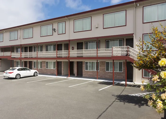 Flagstone Motel
