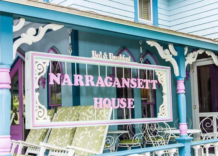 Narragansett House Bed & Breakfast Oak Bluffs