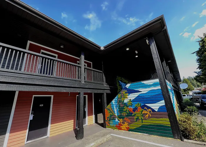 Sechelt Hotels