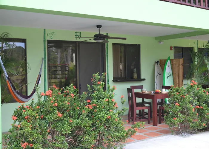 Mavi Surf Hotel Dominical
