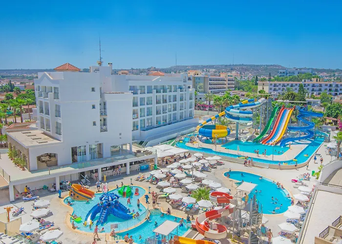 Marlita Beach Hotel Apartments