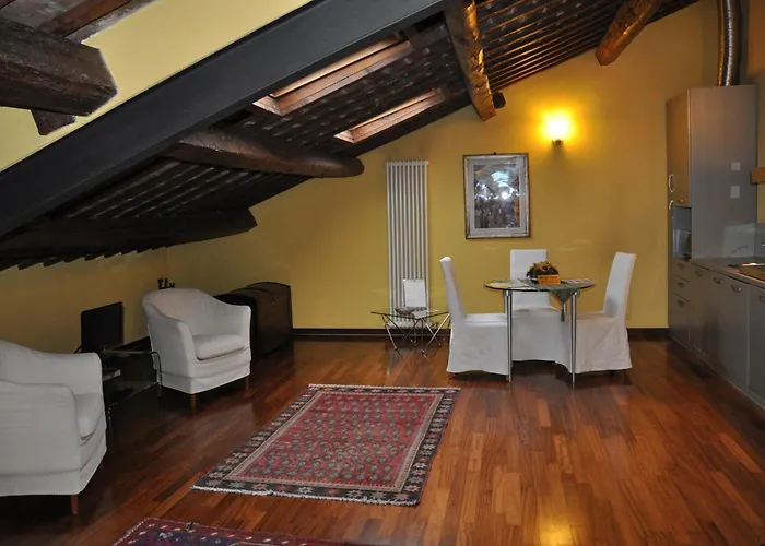Piazza Nova Guest House Ferrara