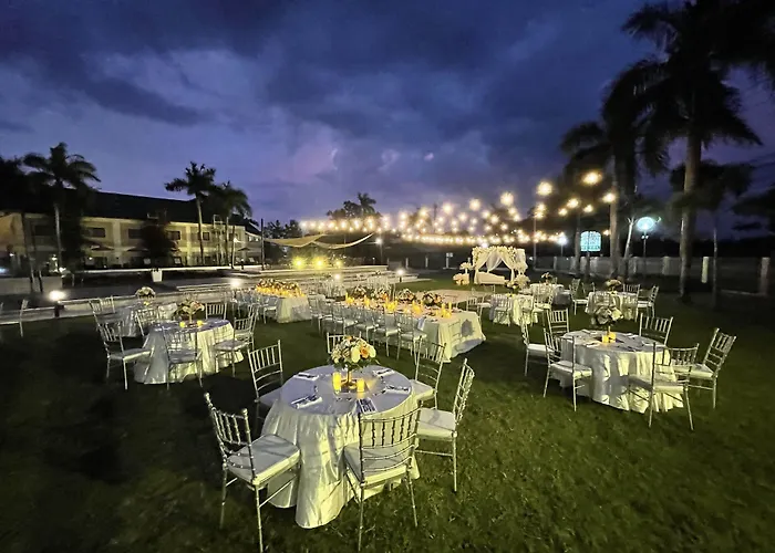 Luisita Central Park Hotel
