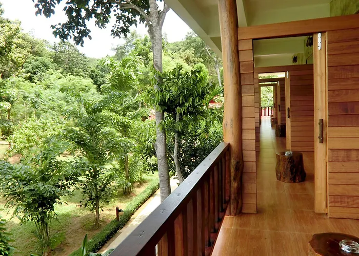 Chom Samed Resort